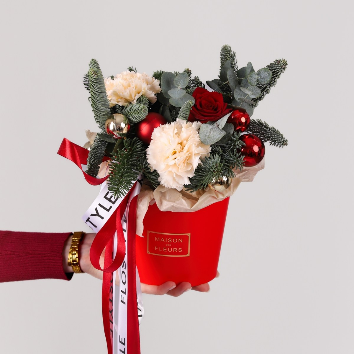 novogodnyaya korobka iz nobilisa  6